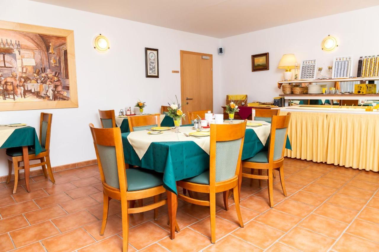 Villa Katharina Rust Bagian luar foto